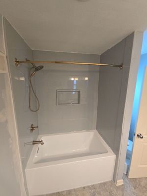 Bathtub Replacement with Onyx