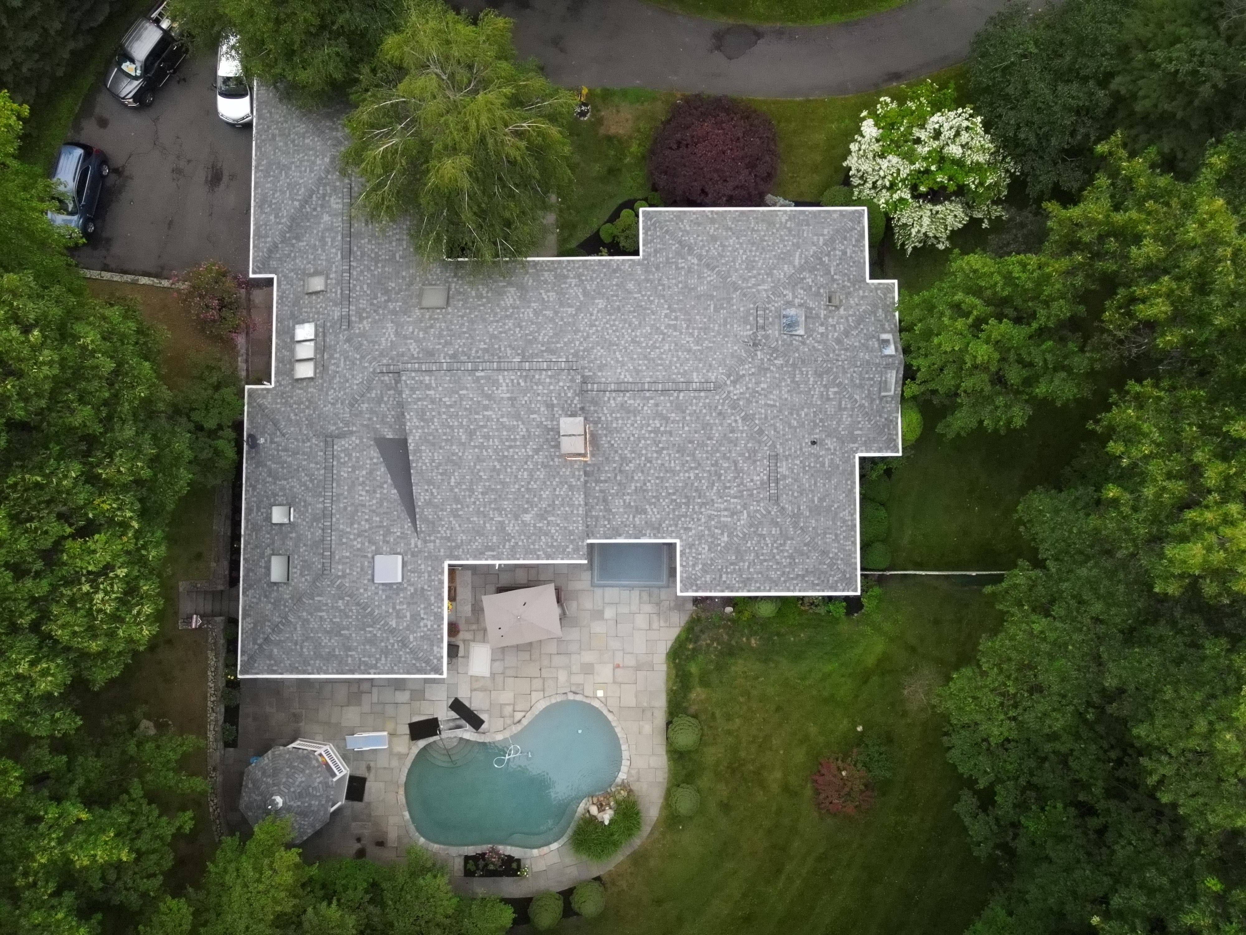 Ridgefield, CT Designer Asphalt Roof by Rinaldi Roofing 
