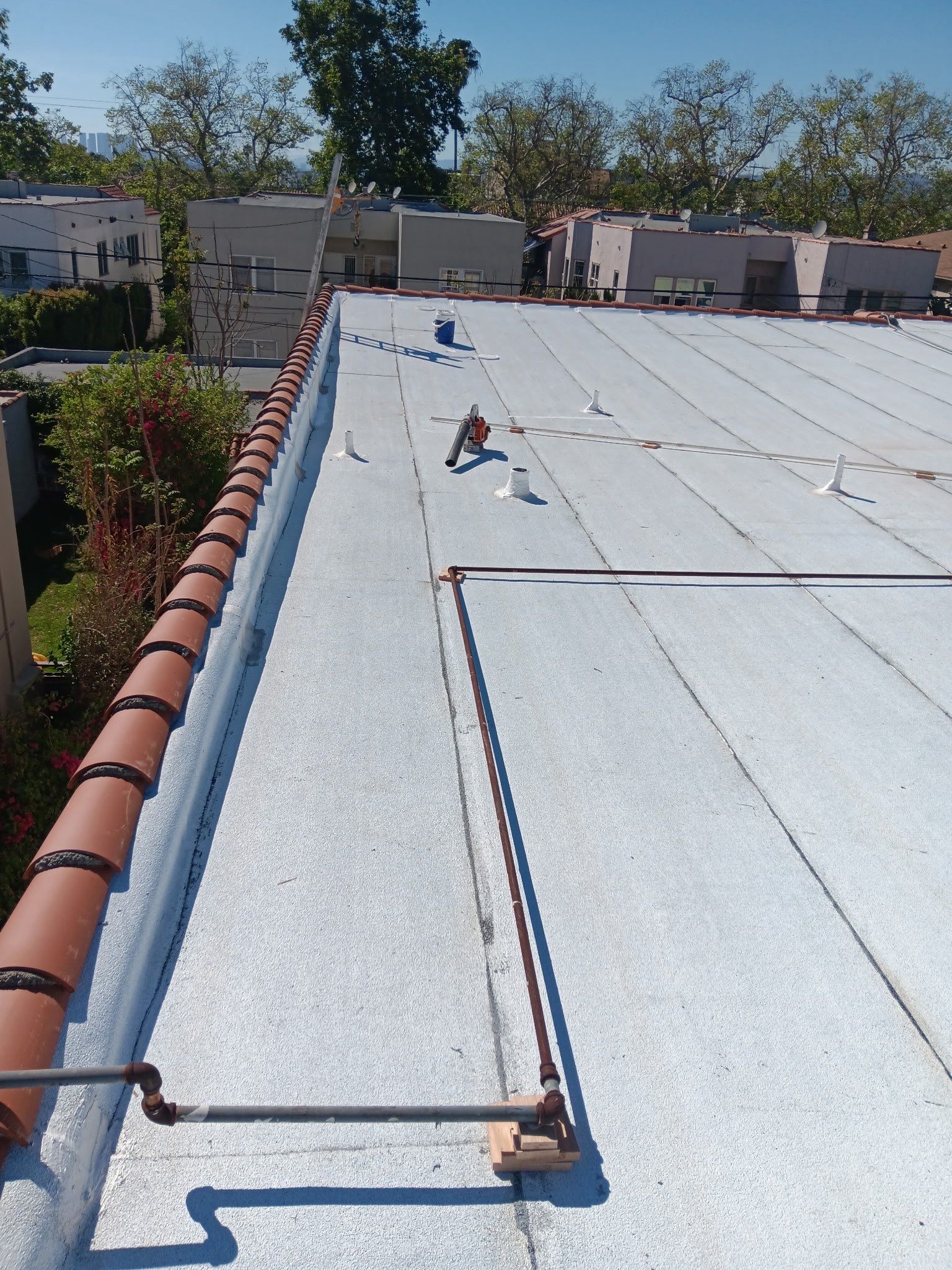 New Roof! Apartment Building in L.A.  by Hull Brothers Roofing