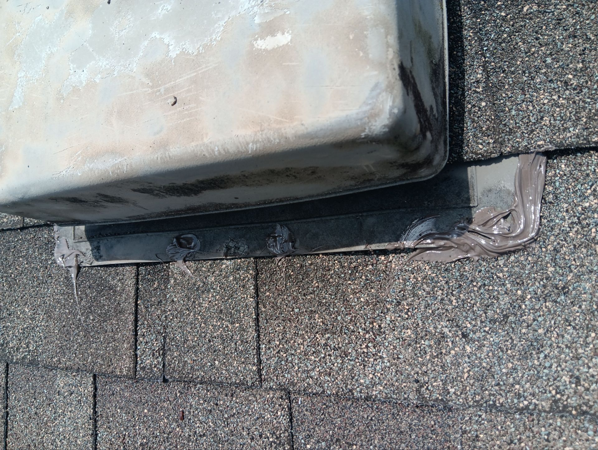 Hail Damage using Owen's Corning Duration (Lifetime) Shingles by Roof Repair Company