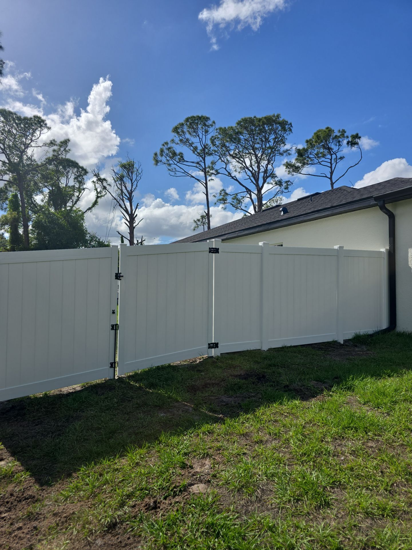 Vinyl Install in North Port by True Fence LLC