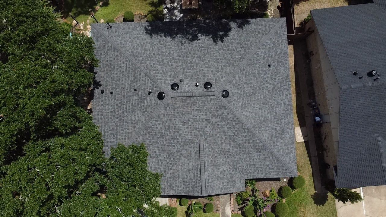Houston Roofing & Construction featured photo.