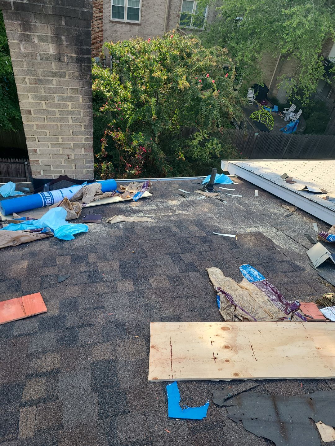 Springfield: Roof Replacement with Landmark Pro Designer Shingles in Max Def Shenandoah by RM Banning, Inc.