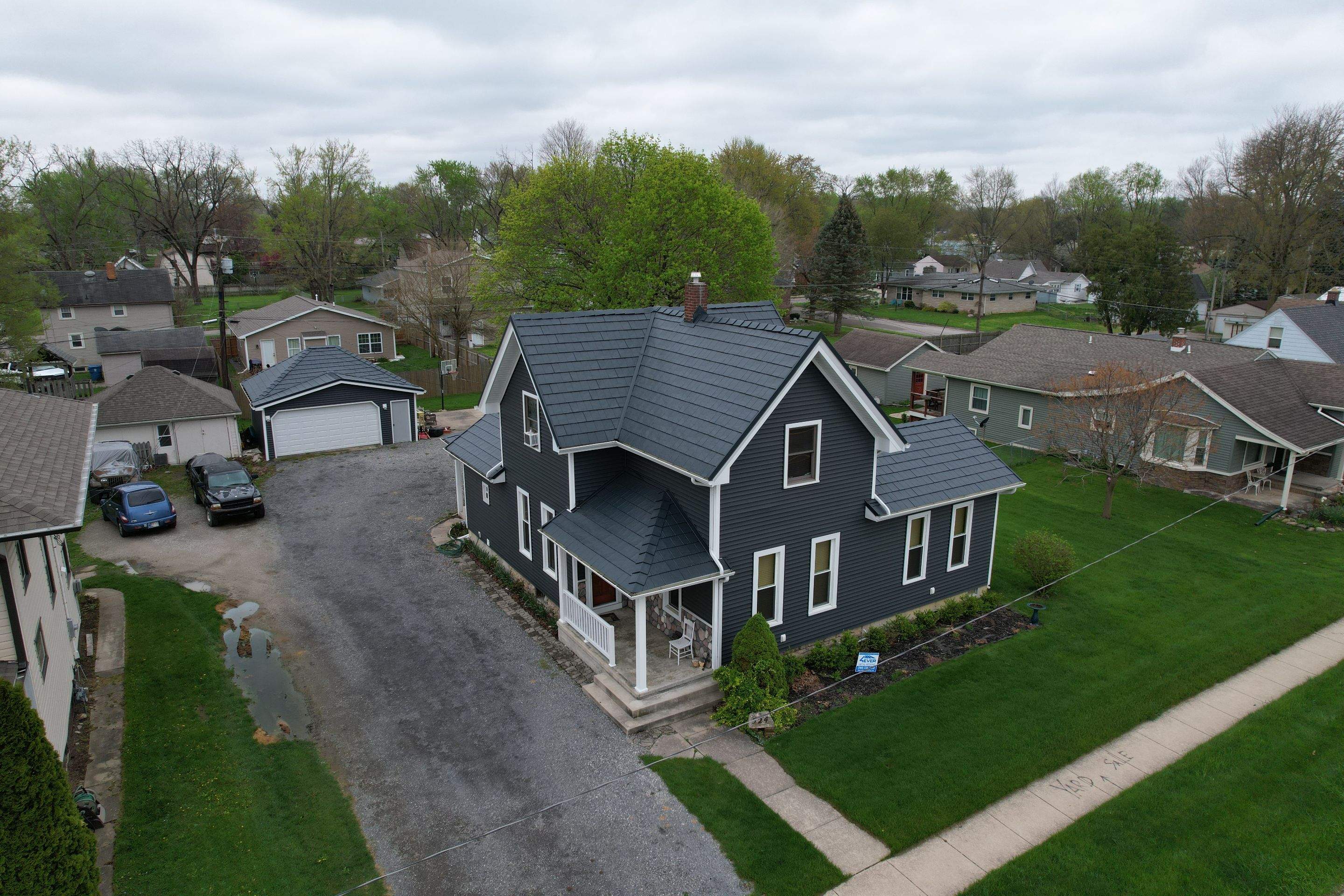 Residential Roofing Installation using Vic West Nothridge Slate by 4Ever Metal Roofing
