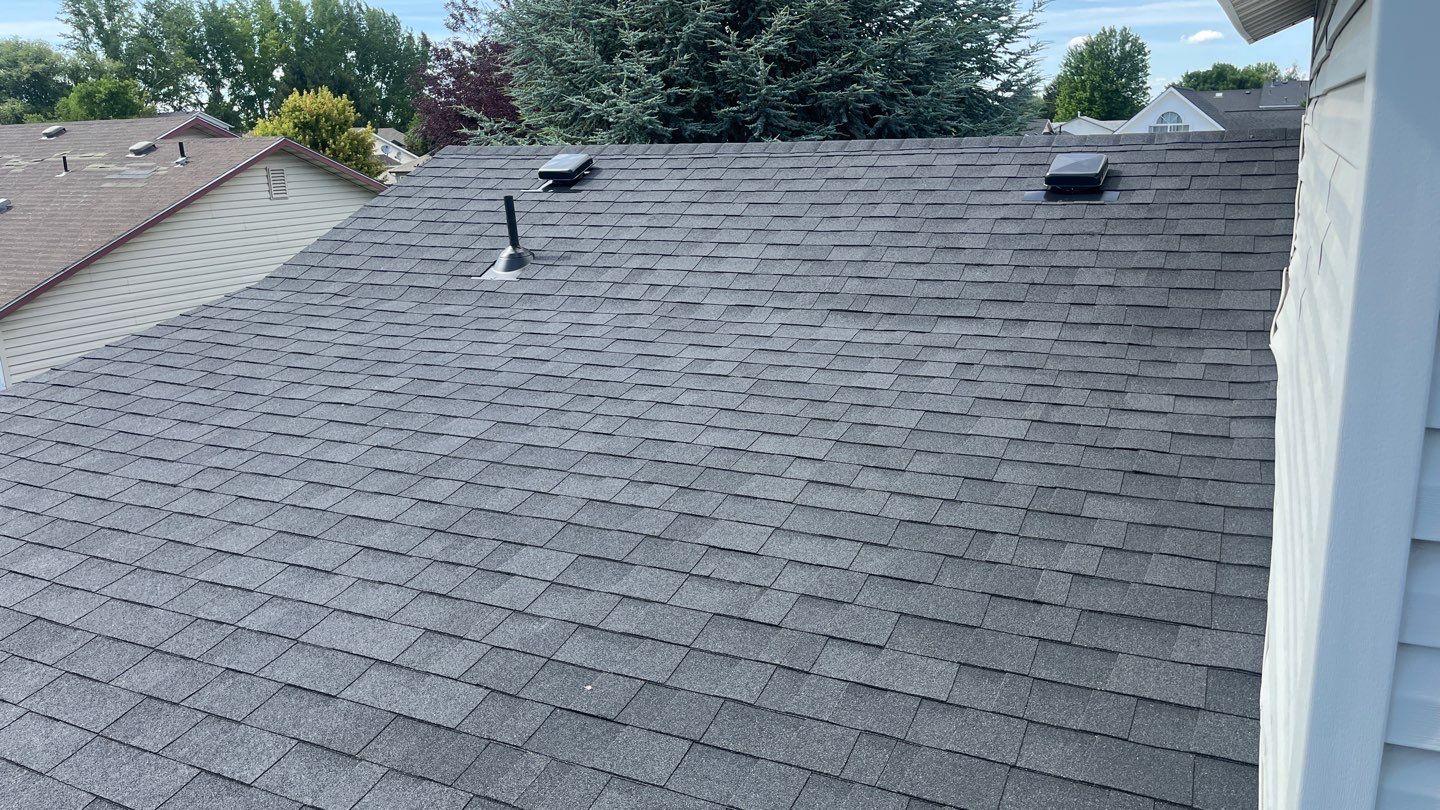Transforming Homes in Kuna with Oakridge Onyx Black Shingles by ID Roofing LLC