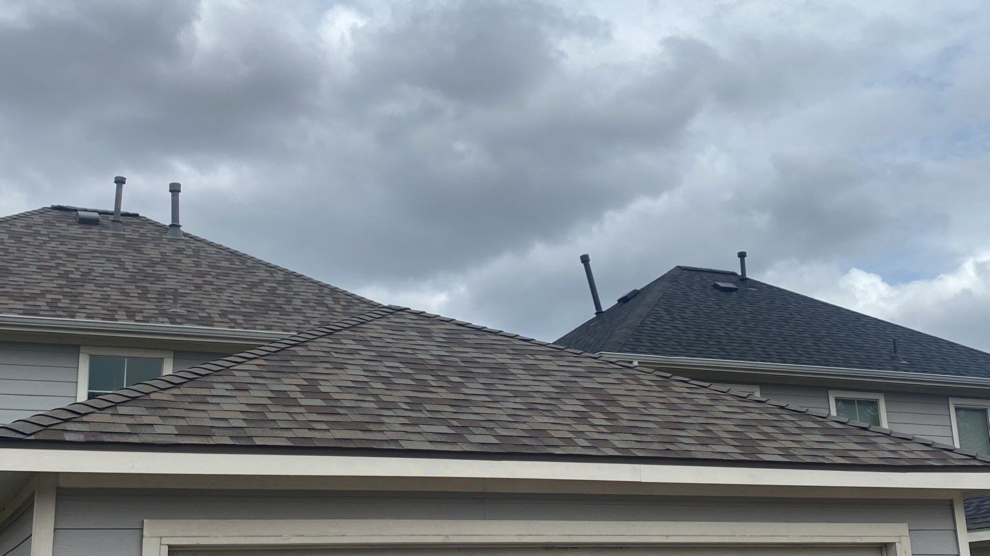 Residential Roofing Installation using Owen's Corning Duration (Lifetime) Shingles by Roof Repair Company