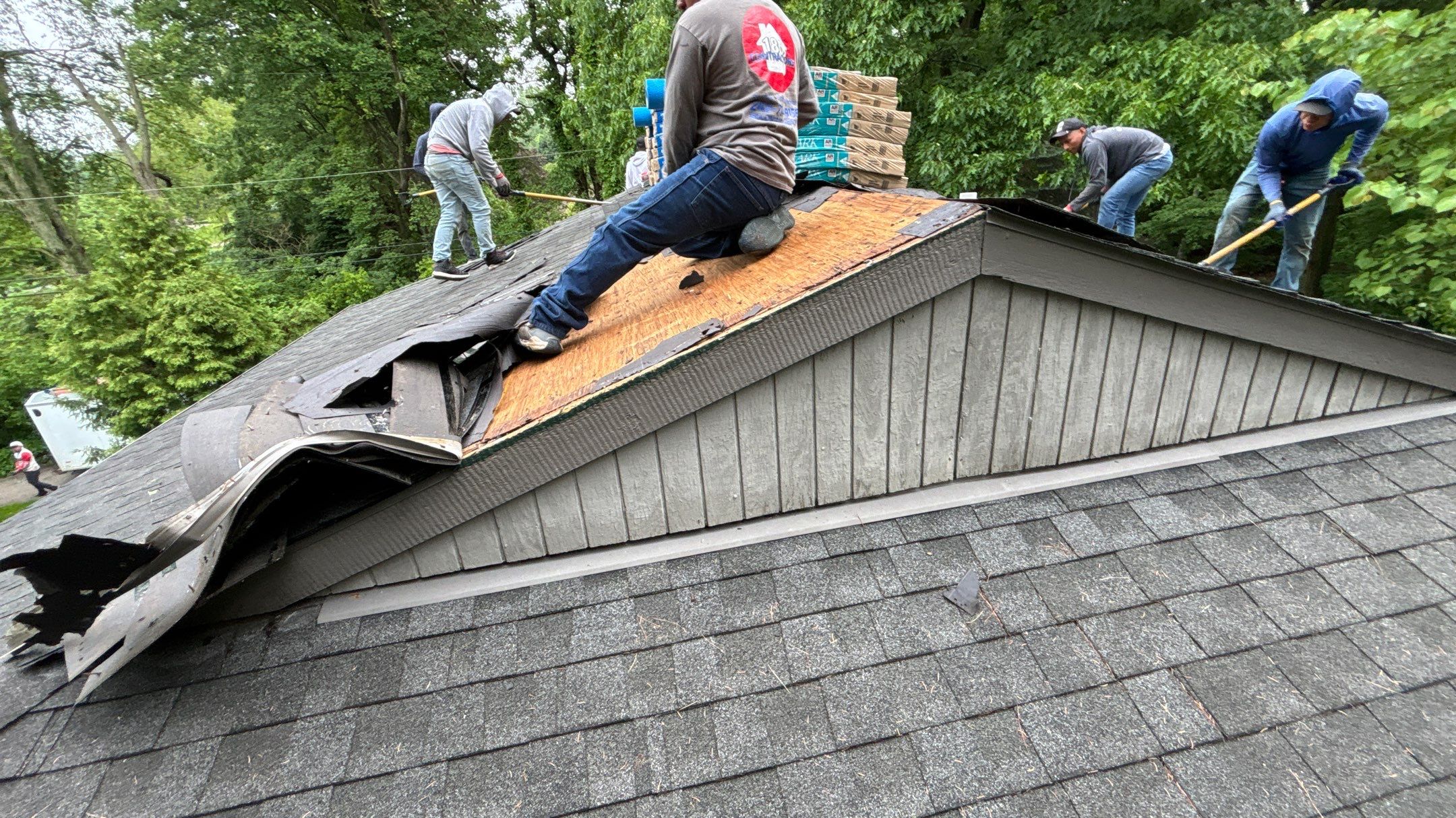 Roof Replacement using CertainTeed Landmark by 180 Contractors