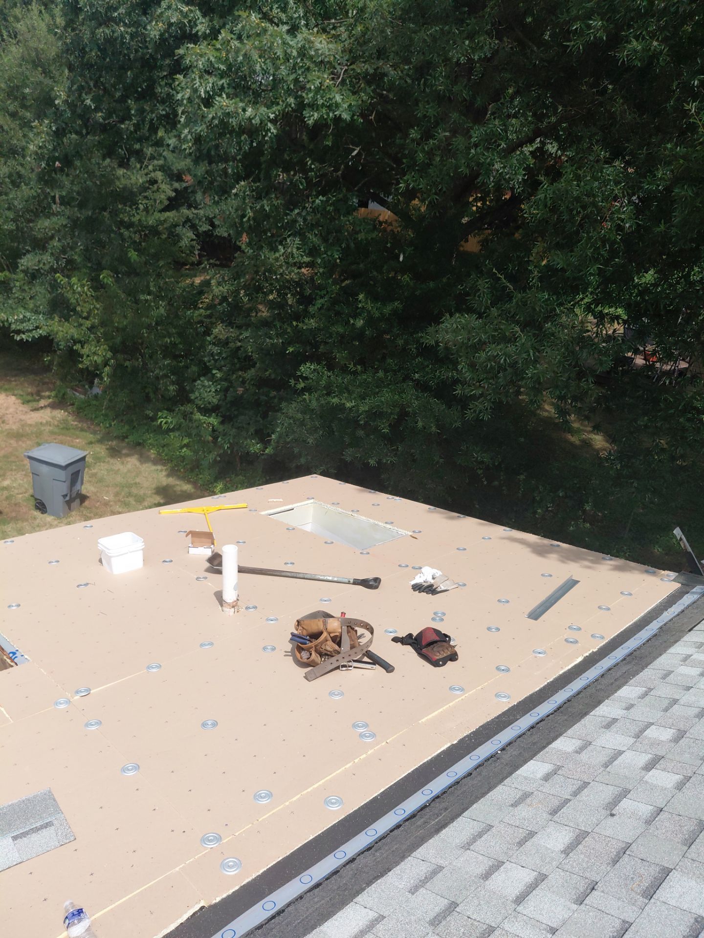 Alexandria :Residential Roof Replacement with CertainTeed Landmark Pro in Max Def Cobblestone Gray by RM Banning, Inc.