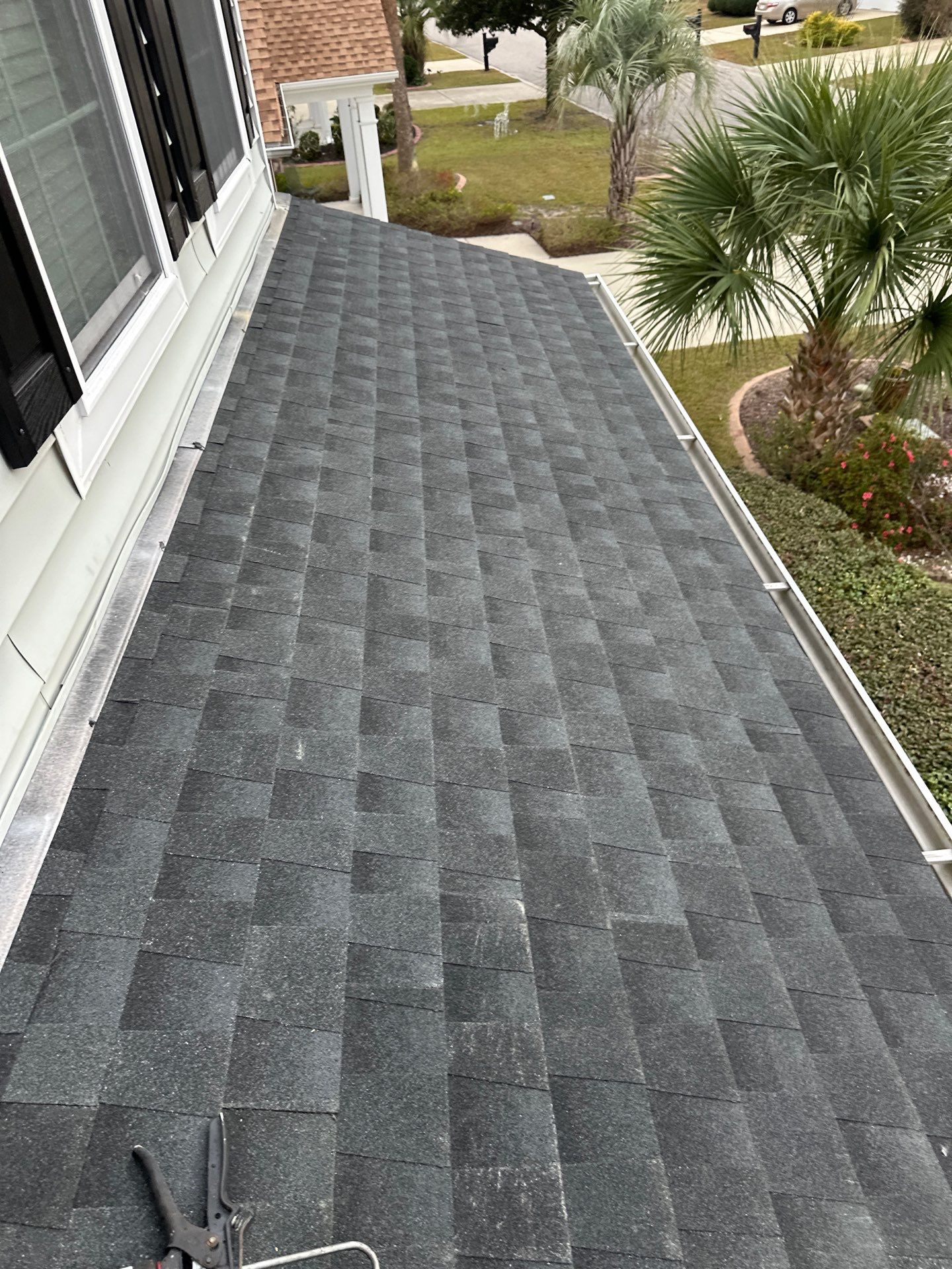 GAF HDZ - Charcoal by Linta Roofing Inc