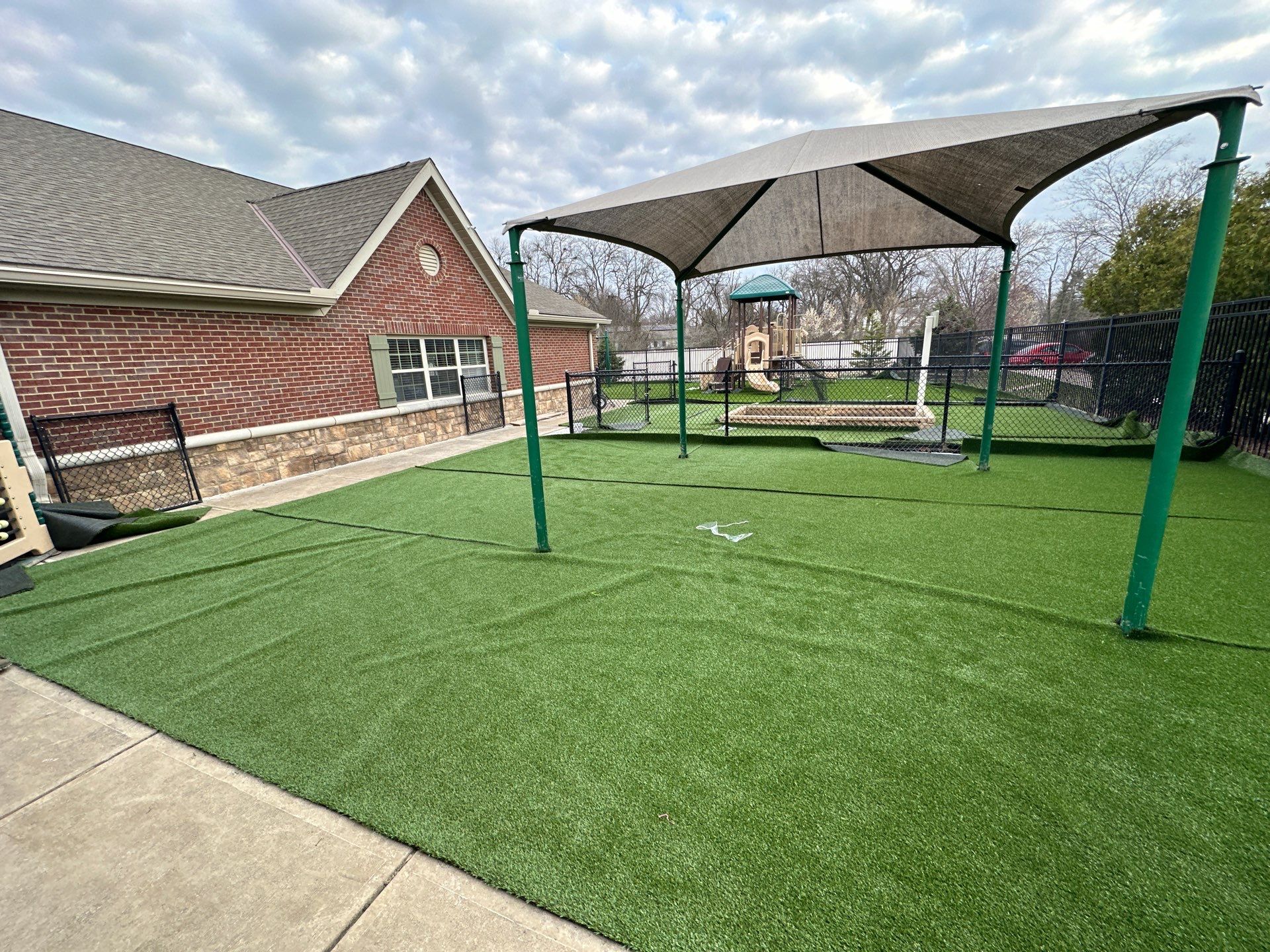 Commercial Primrose Hilliard Renovation by Southwest Greens Midwest