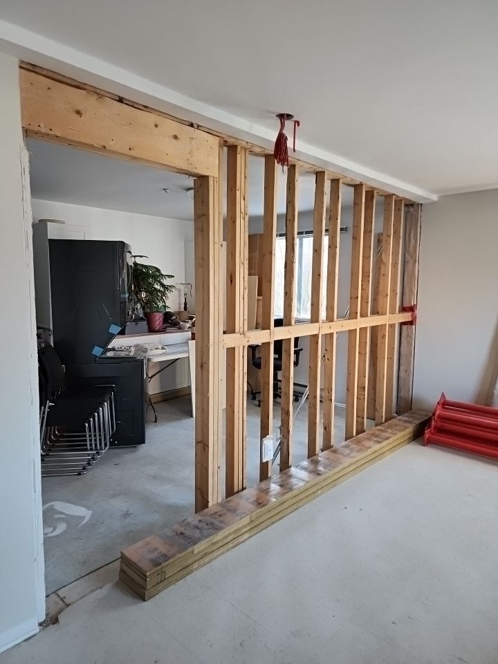 Structural work by Eco-Nature Construction Inc.