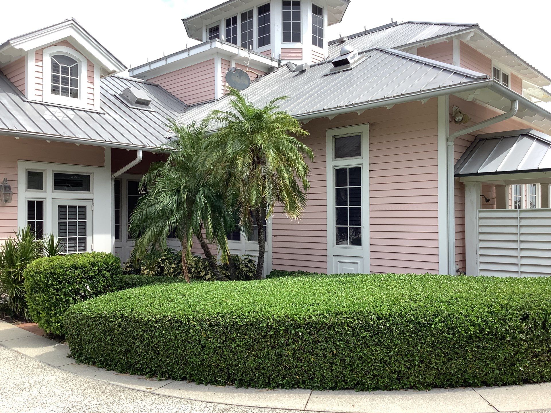 Half-Round Seamless Gutters in Boca Grande FL by Gutter Professors