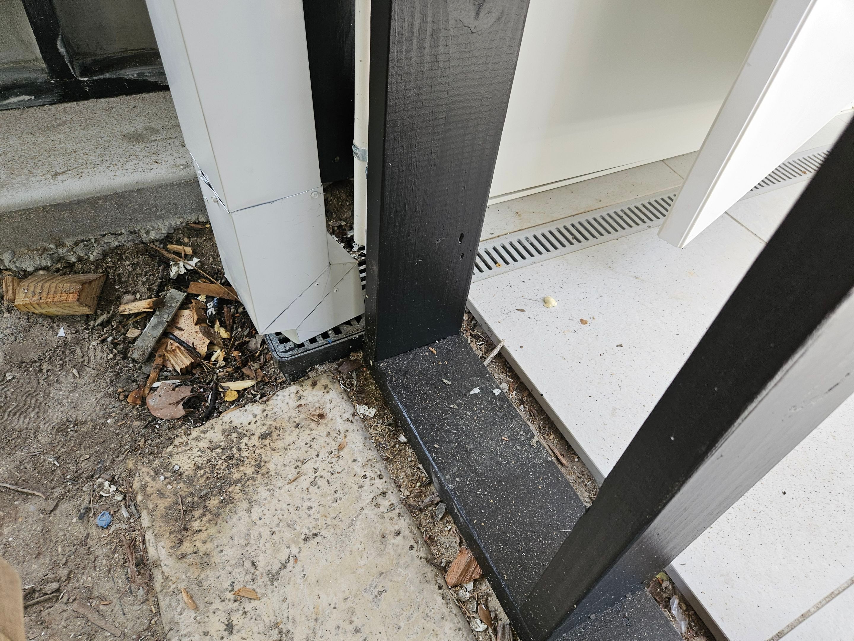 7-Inch Smooth Box Seamless Gutters using Seamless Gutters and Metal Fascia in Sanibel FL by Gutter Professors