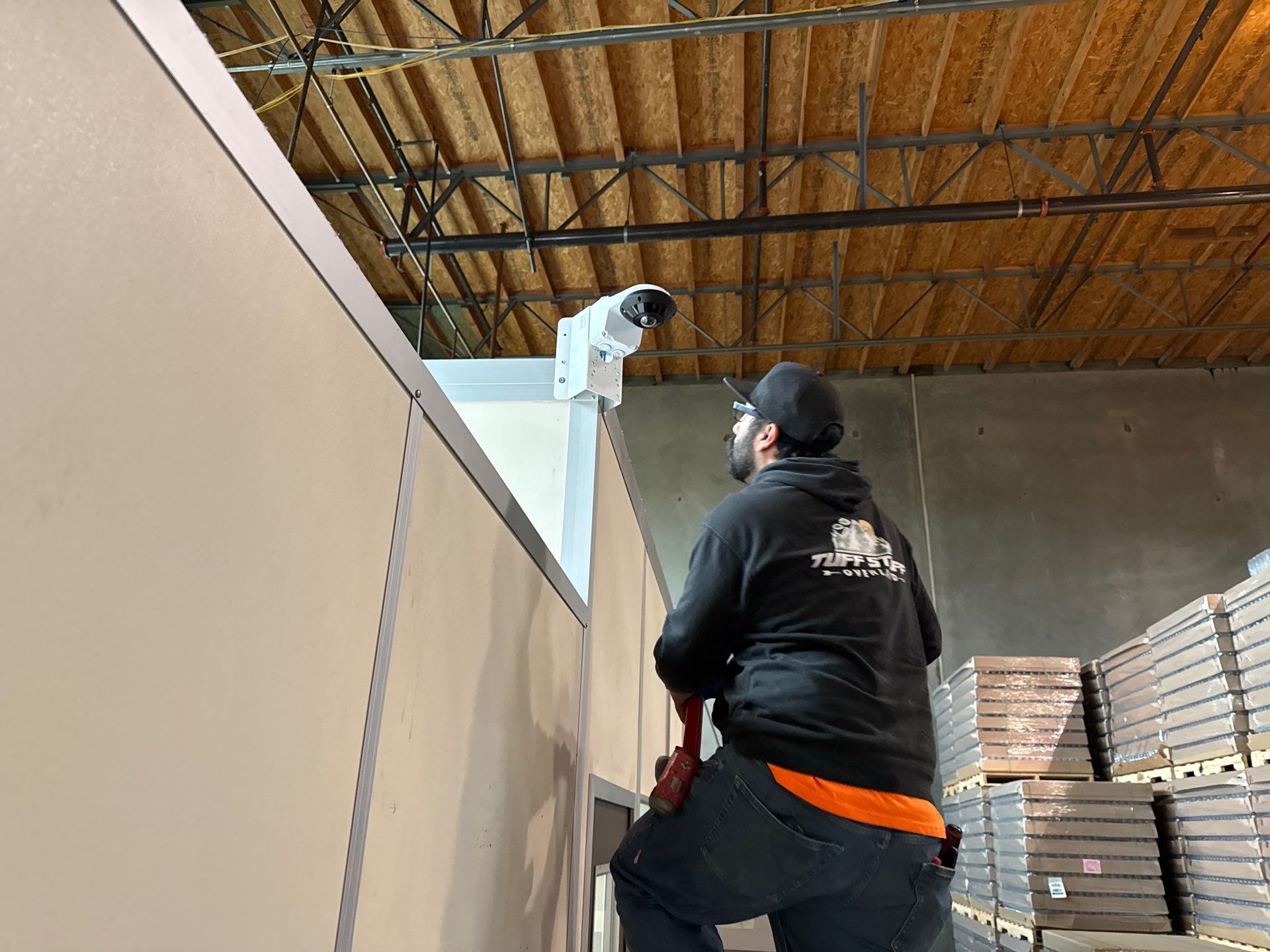 Warehouse / Storage Facility using Ubiquiti IP Cameras by Ring and Ping Inc.