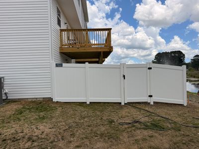 The Perfect Fence for a Brand-New Home