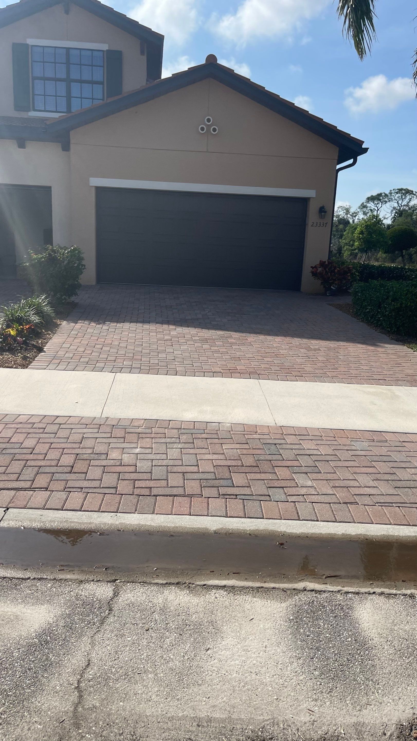 HOA Paver Driveway & Sidewalk Cleaning in Sarasota National, Venice, FL | Sunshine AquaWash by Sunshine AquaWash