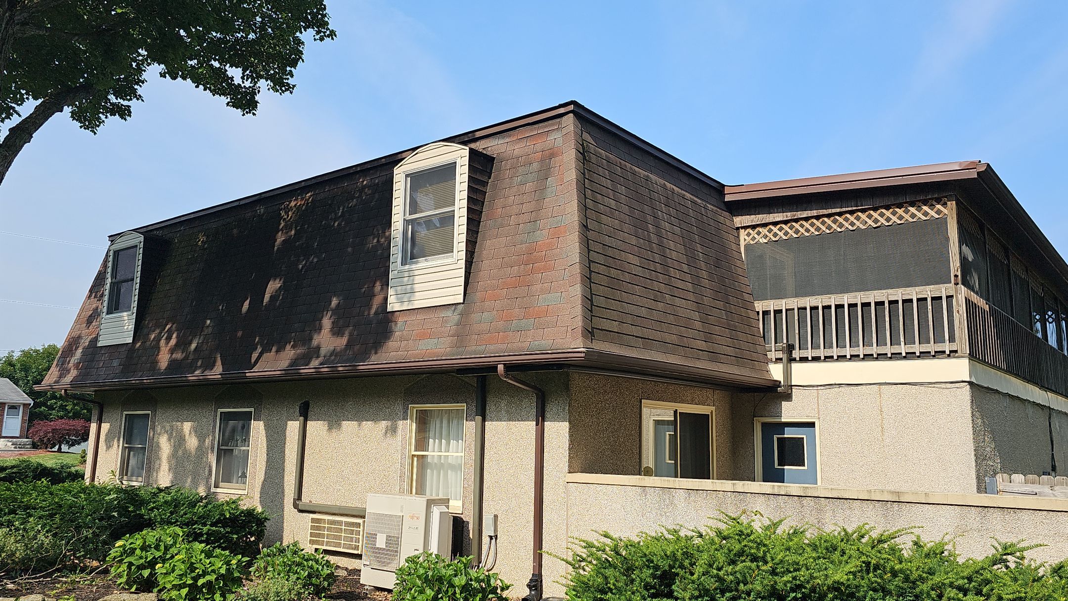 ATLAS PINNACLE COLOR: HEATHERBLEND by Eagle Eye Roofing