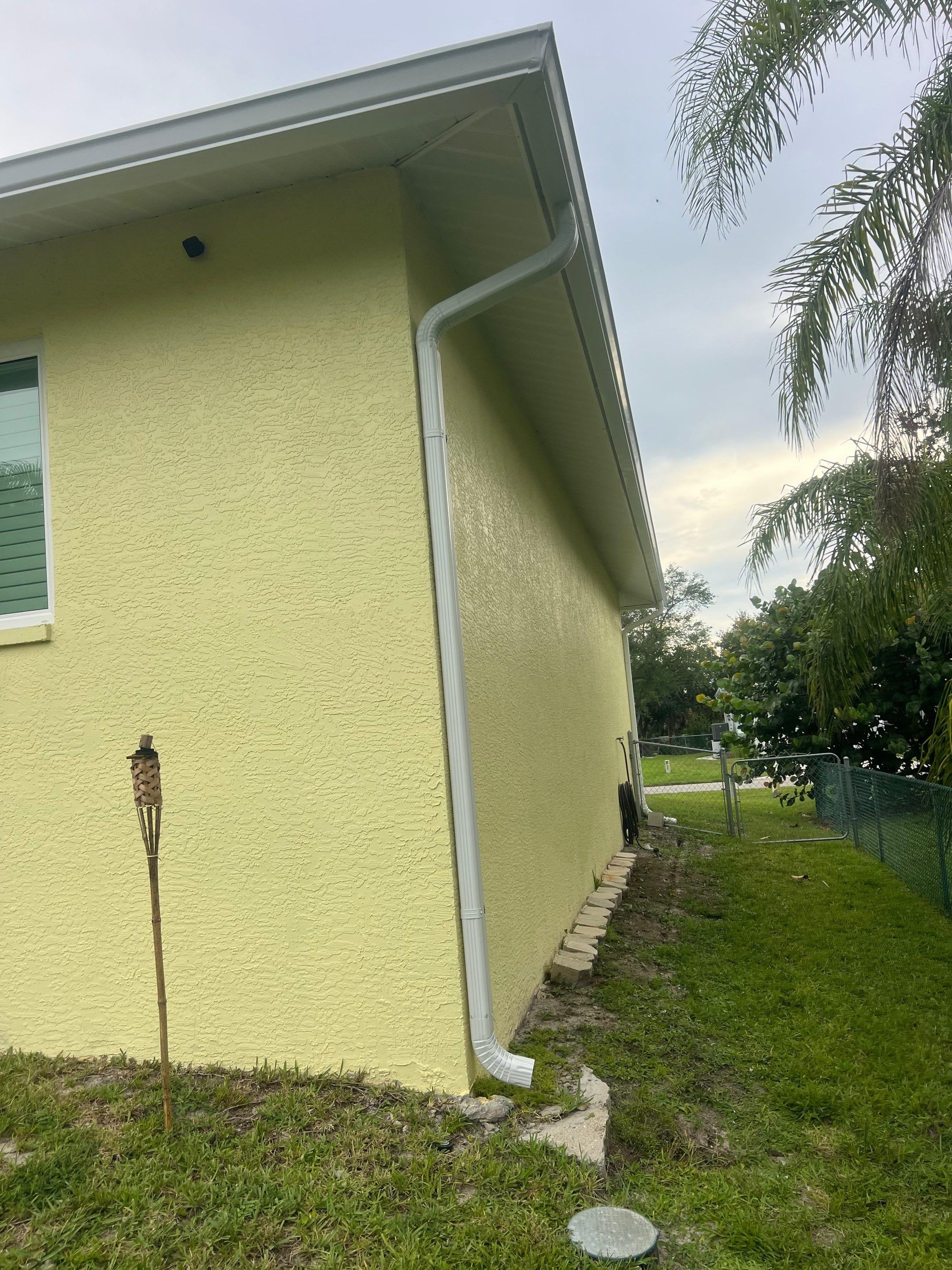 6-Inch Seamless Gutters in Fort Myers FL by Gutter Professors
