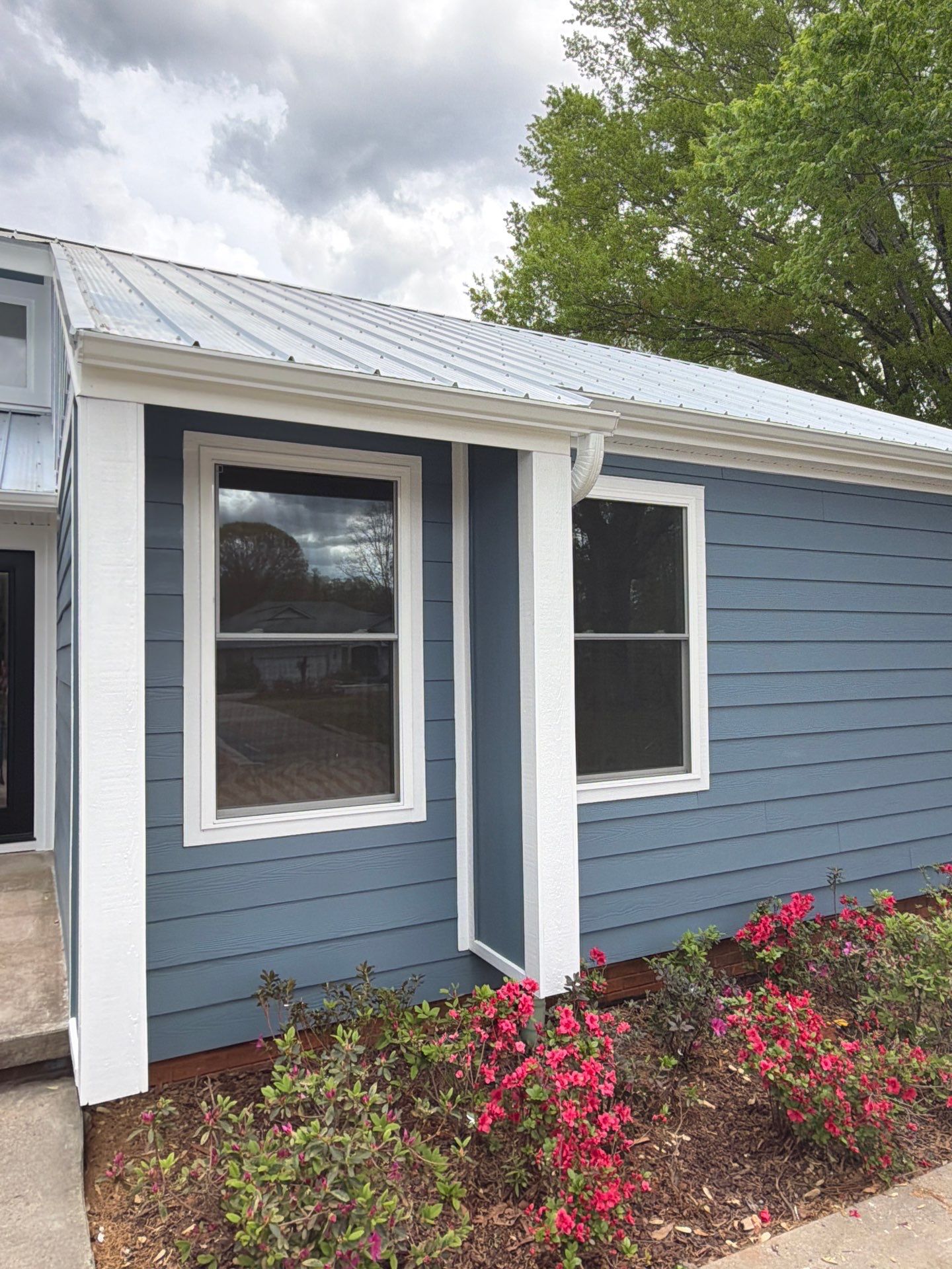 Metal Roof Replacement in Seneca, SC | Lake Keowee | 26-Gauge Galvalume Apex Panel by Roofers LLC