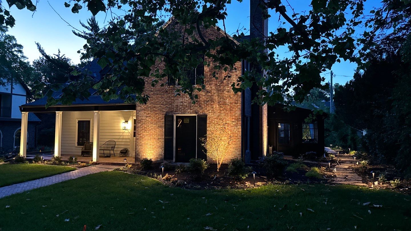 A Beautifully Landscaped Home Retreat by New Horizon Landscapes