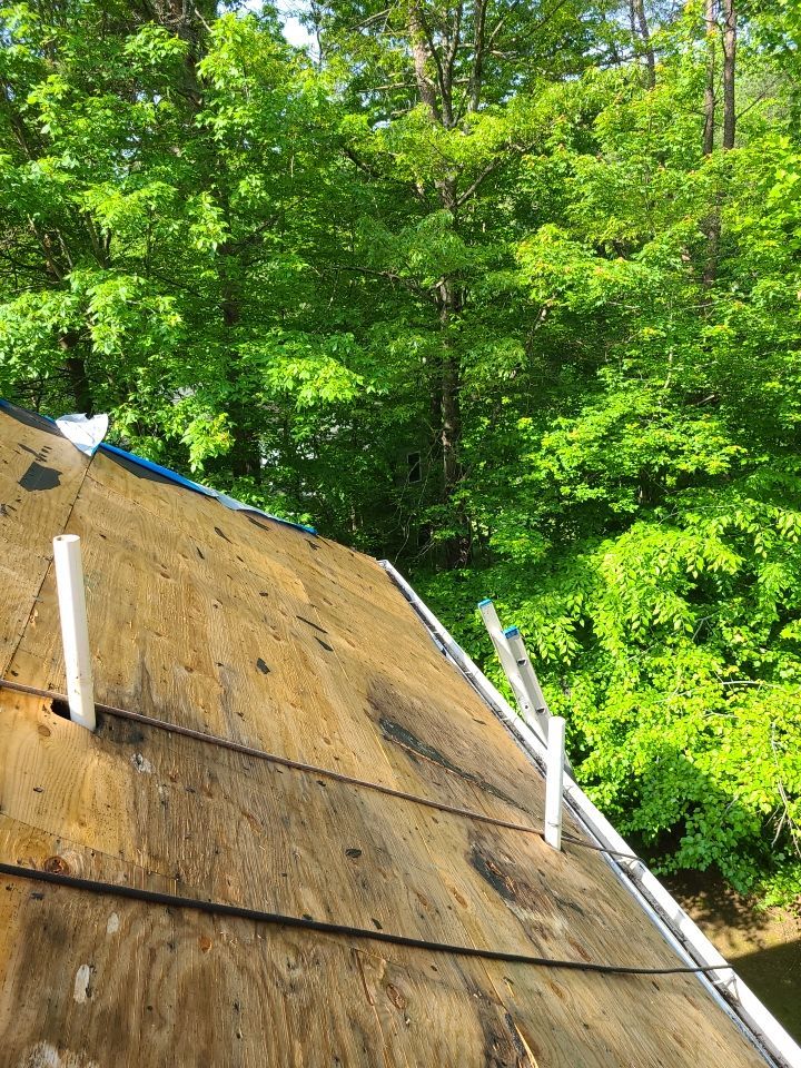 Clifton - CertainTeed Landmark Charcoal Black by RM Banning, Inc.