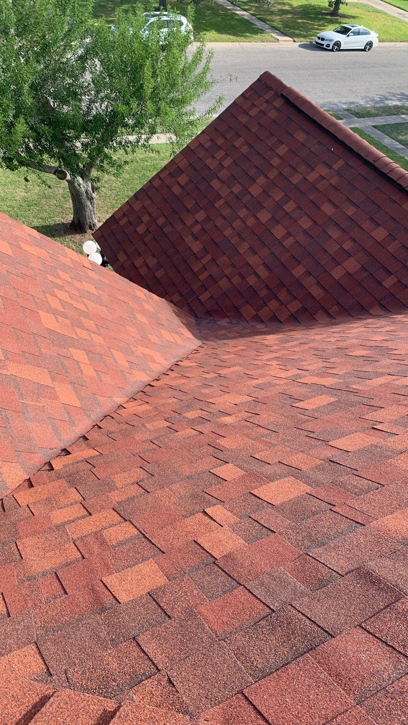 Sinton ShowStopper by Bayfront Roofing and Construction
