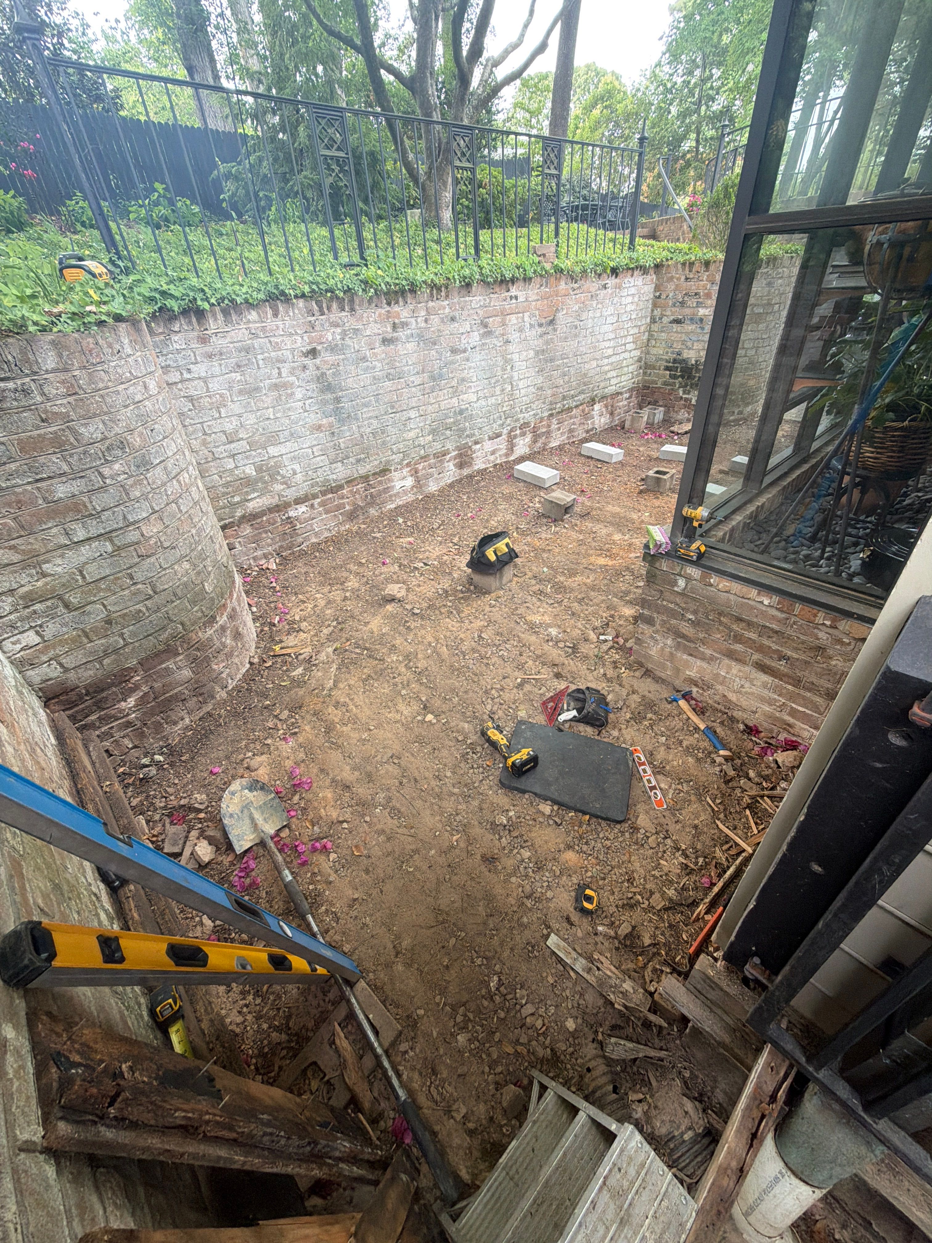 Custom Curved Deck Build – Residential by Billy Weatherspoon Contractor
