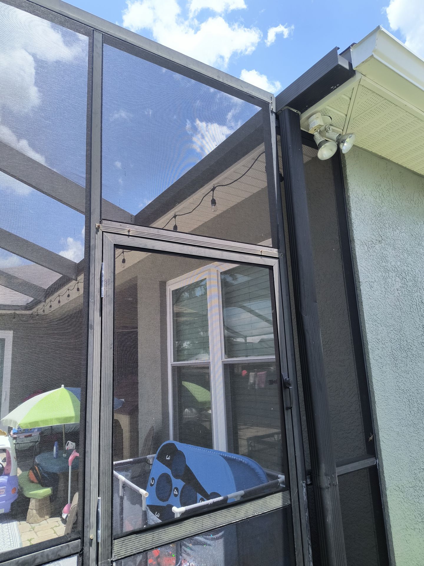 Professional Gutter Cleaning in Lutz FL by Gutter Professors