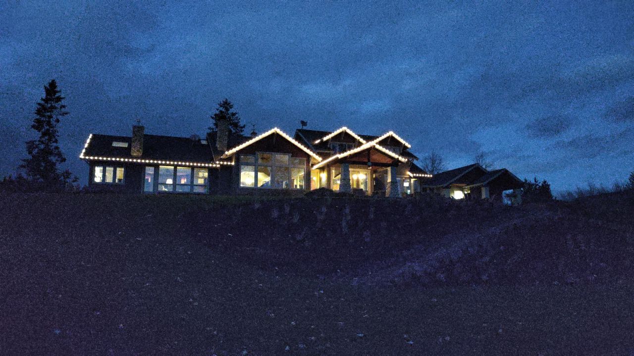 Holiday Lighting using C9 Incandescent Clear by Paul Schopp