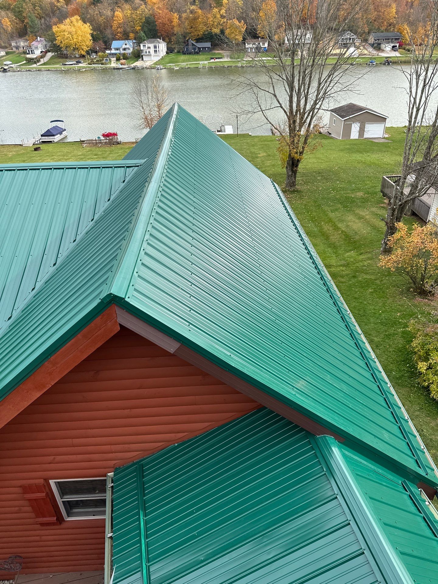 Alpha Rib, Color: Ivy Green by Eagle Eye Roofing