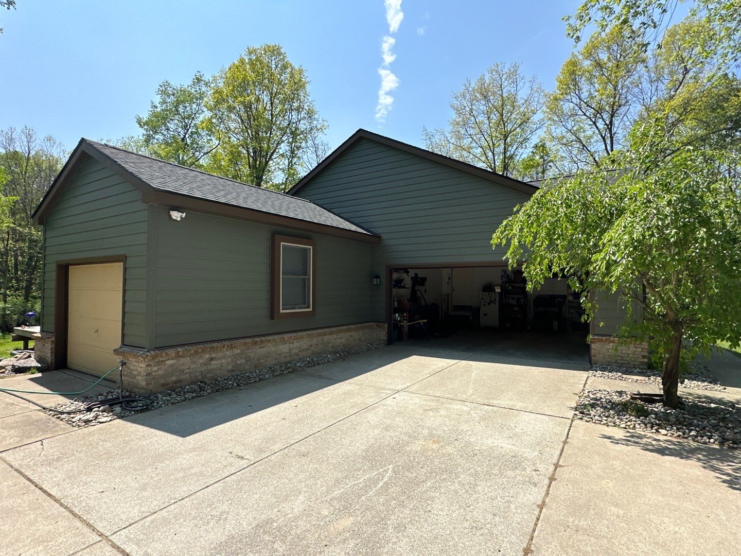 Siding Replacement using Alside S7 Cedar Mill Grain Composite by 180 Contractors