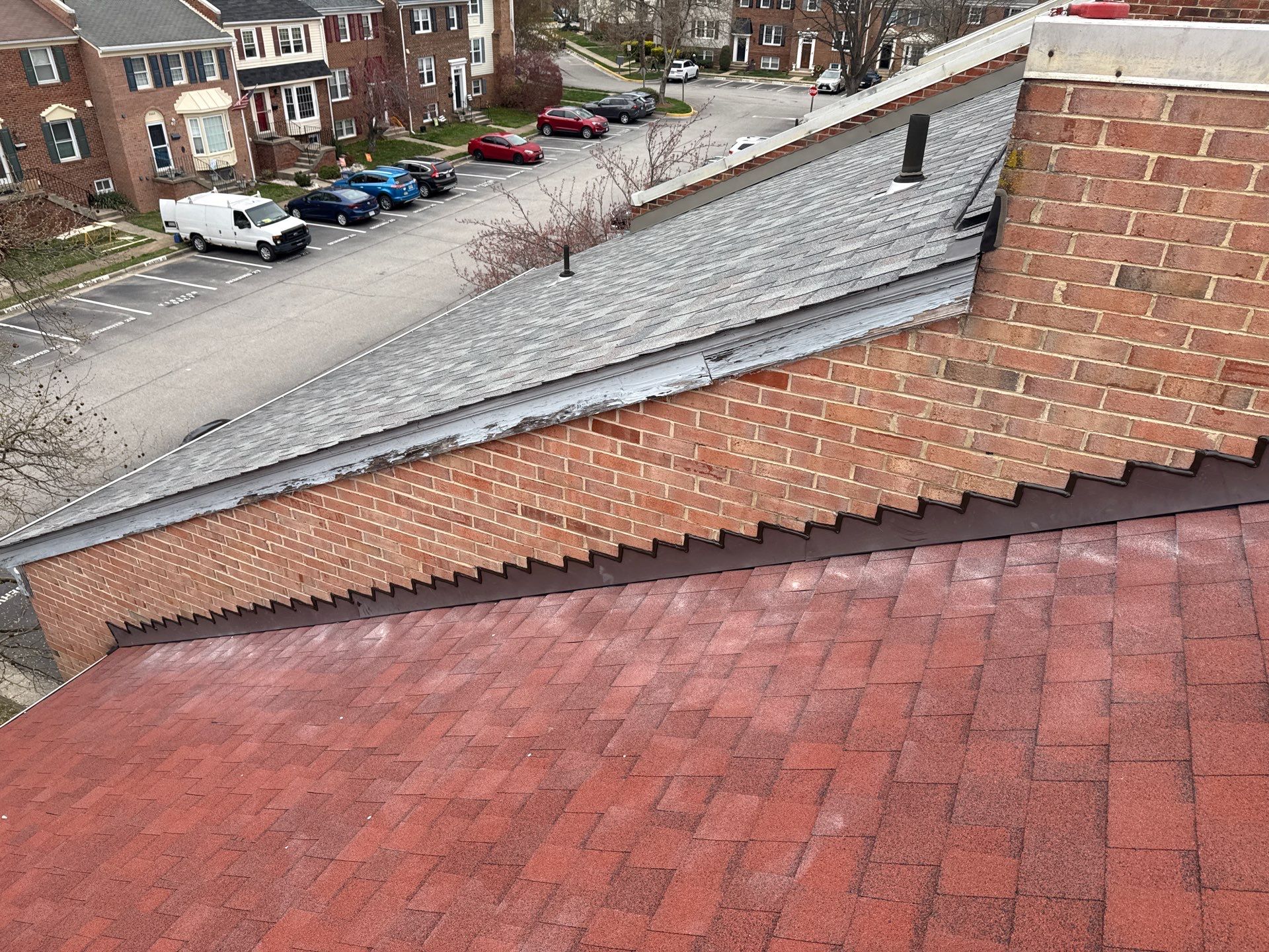 Springfield: Residential Roof Replacement with CertainTeed Landmark Pro in Max Def Red Oak by RM Banning, Inc.