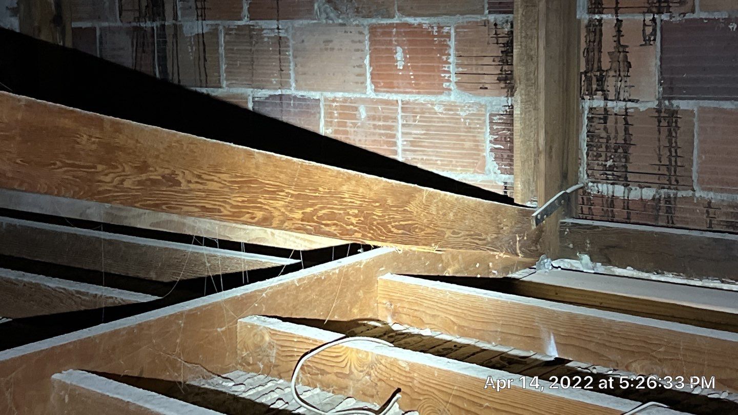 Commercial Roofing Installation using Conklin BenchPly system with PUMA top coat (imbedded fabric system) by Straight Edge Roofing Inc