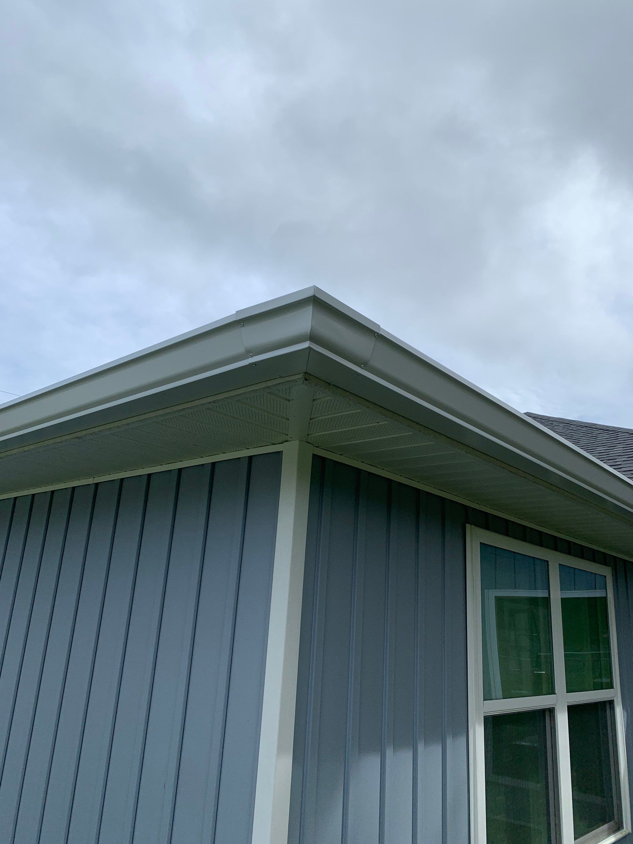 K-Style Seamless Gutter Installation using 6 Inch Seamless Gutters in Milton FL by Gutter Professors