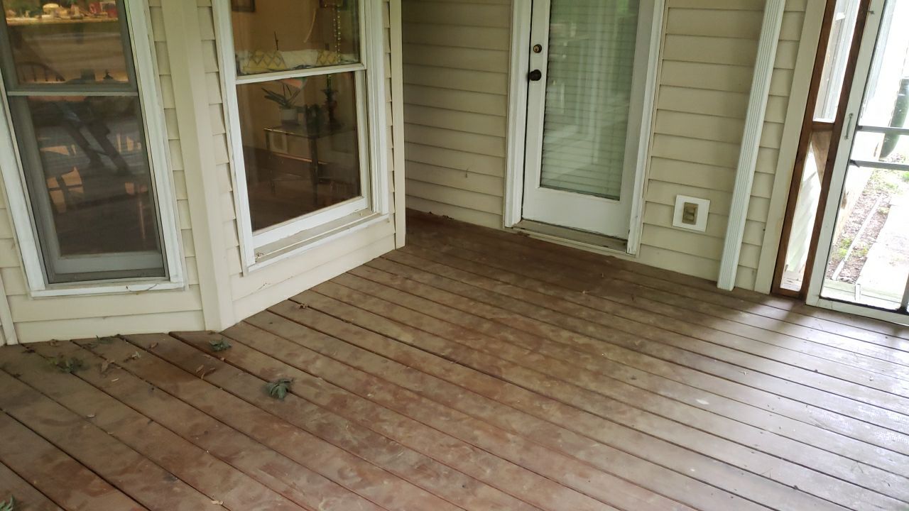 House Wash using cleaner by Power Wash Masters LLC