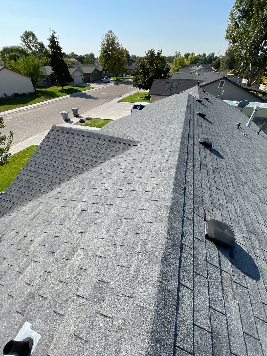 Nampa bungalow gets residential roofing using Owens Corning Oakridge in Teak  by ID Roofing LLC