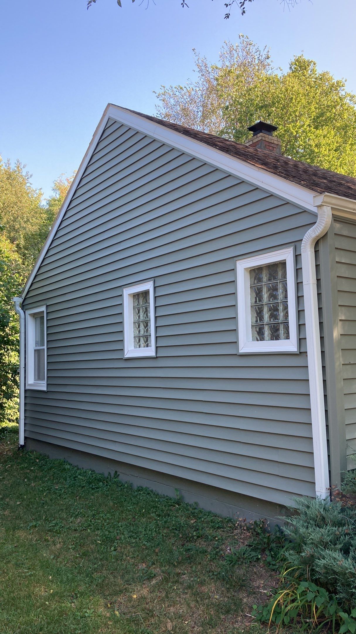 Siding Installation in KCMO by EEC  Windows, Siding & Roofing 