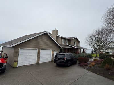 Residential Roof Replacement Estimate in Kingston, WA