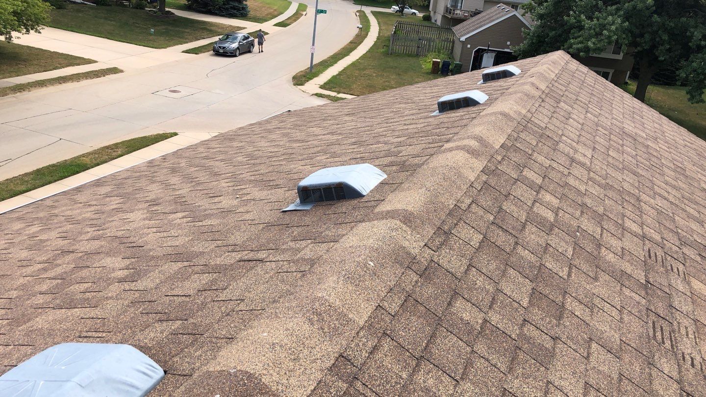 Hail Damage Re-roof in Omaha, NE by White Castle Roofing