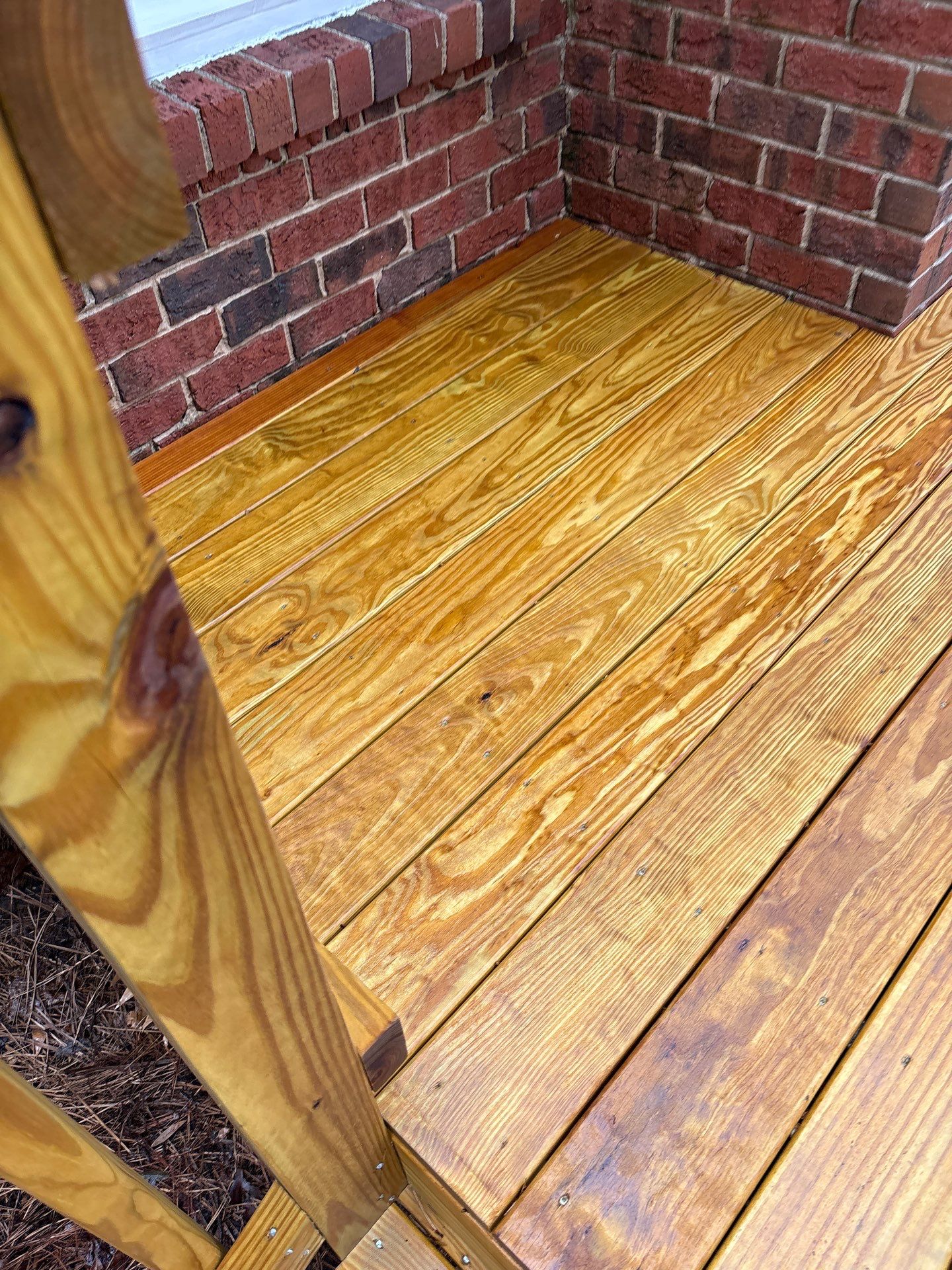 Wood Deck using Wood Sealant by DuraSeal