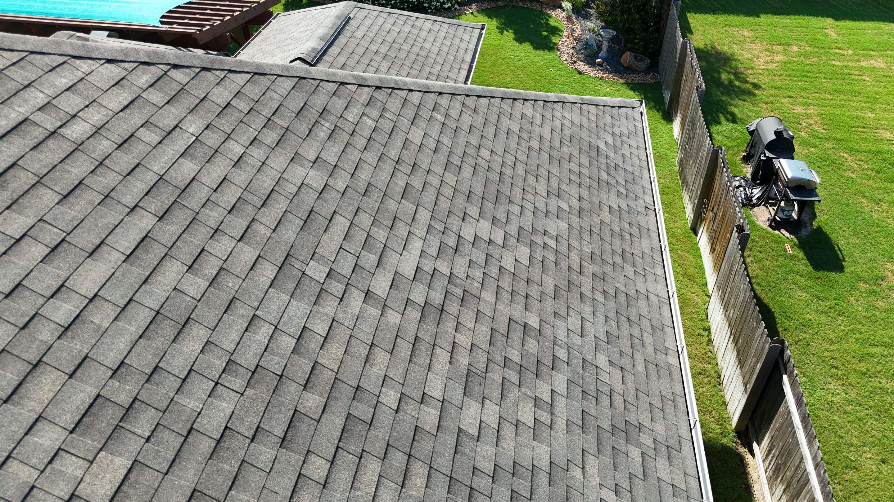 Weathered Wood - Malarkey Vista by RoofsOnly.com