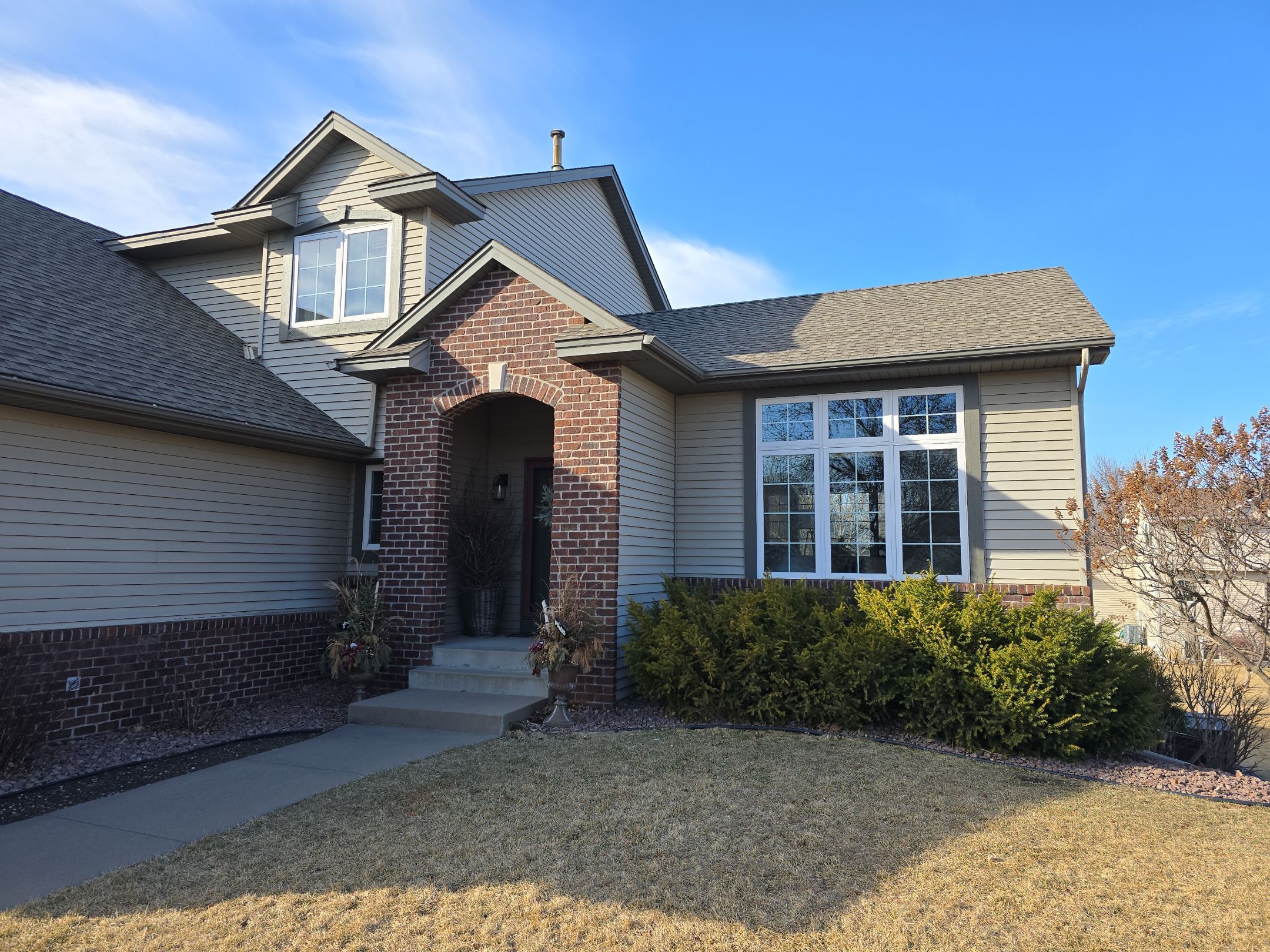 Siding Replacement – Edco Entex Steel & Mastic Vinyl Shakes | Saint Michael, MN by First Impressions Exteriors