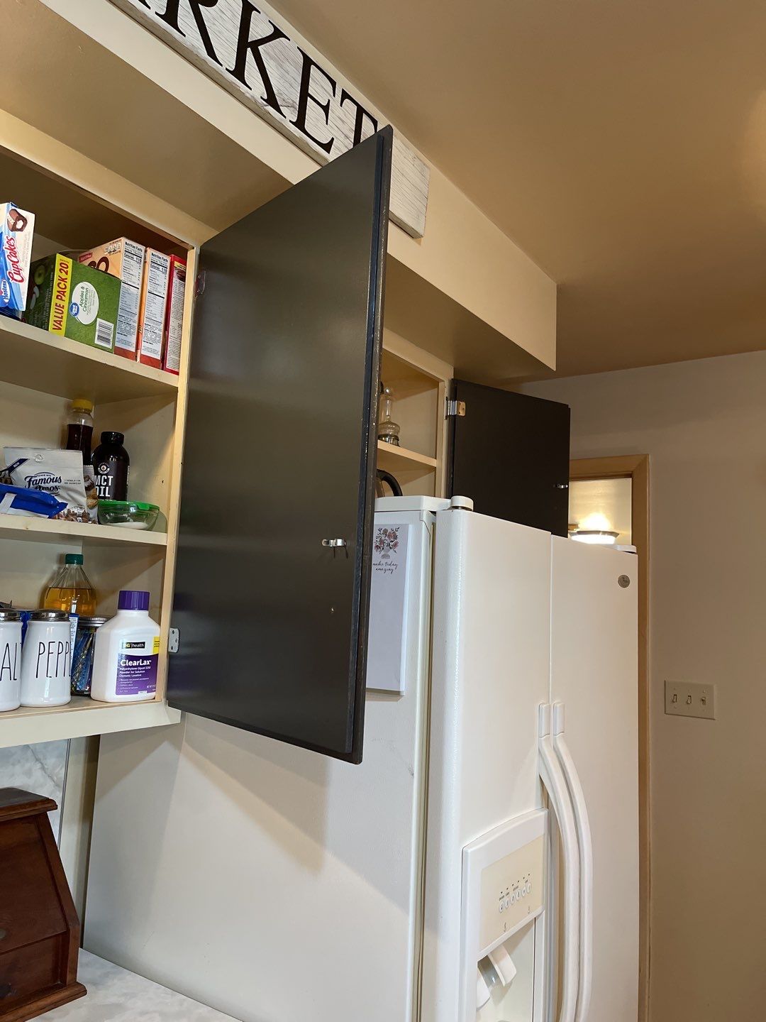 Painting Kitchen Cabinets and Walls using Sherwin Williams paint by Lightning Exteriors