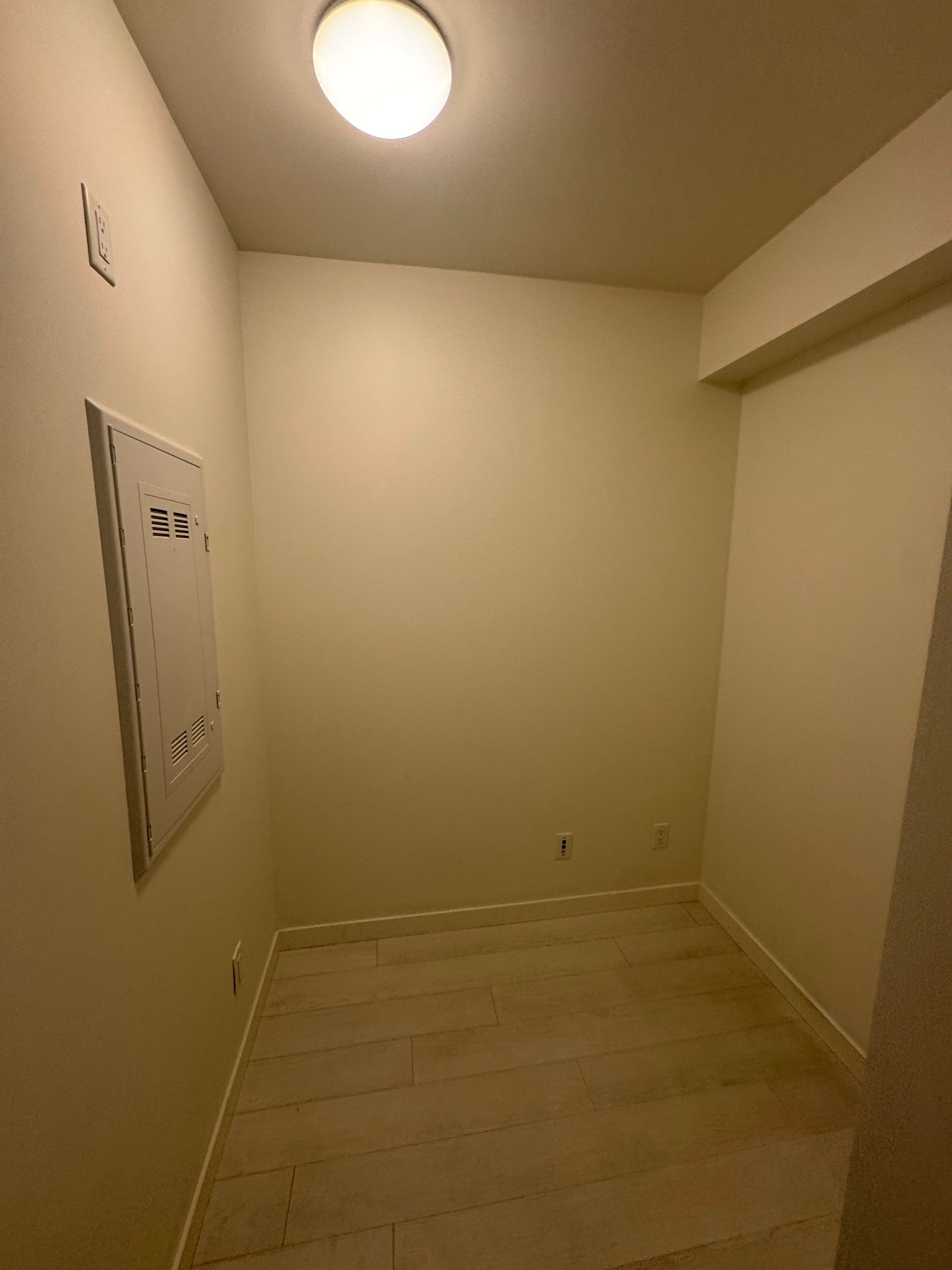Moveout Repair - Sycamore-The Independent Tower by YVR Construction Group