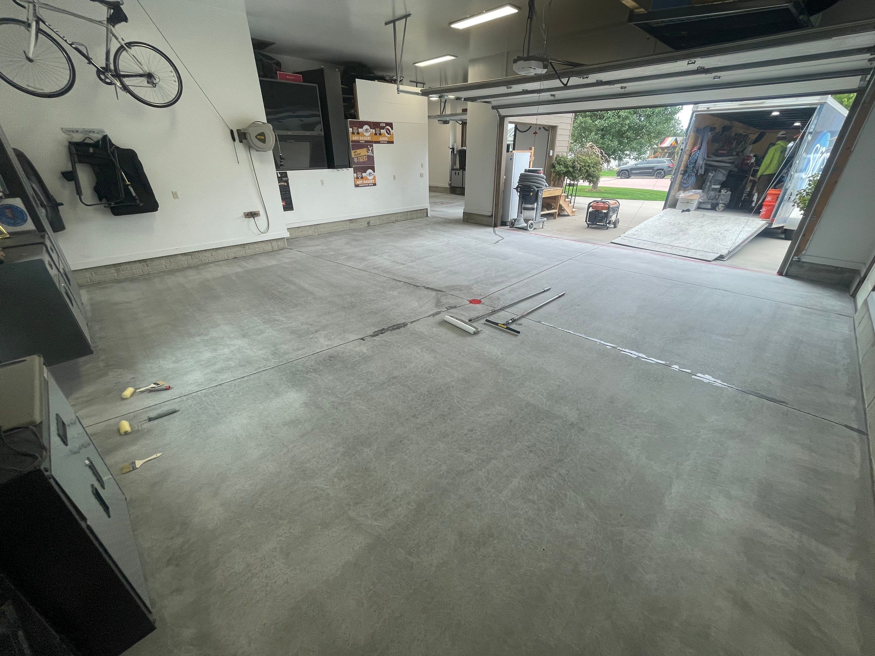 Garage Floor Coating and Domino Flake Finish in Sioux Falls by Select Painting, Coatings & Garage Cabinets