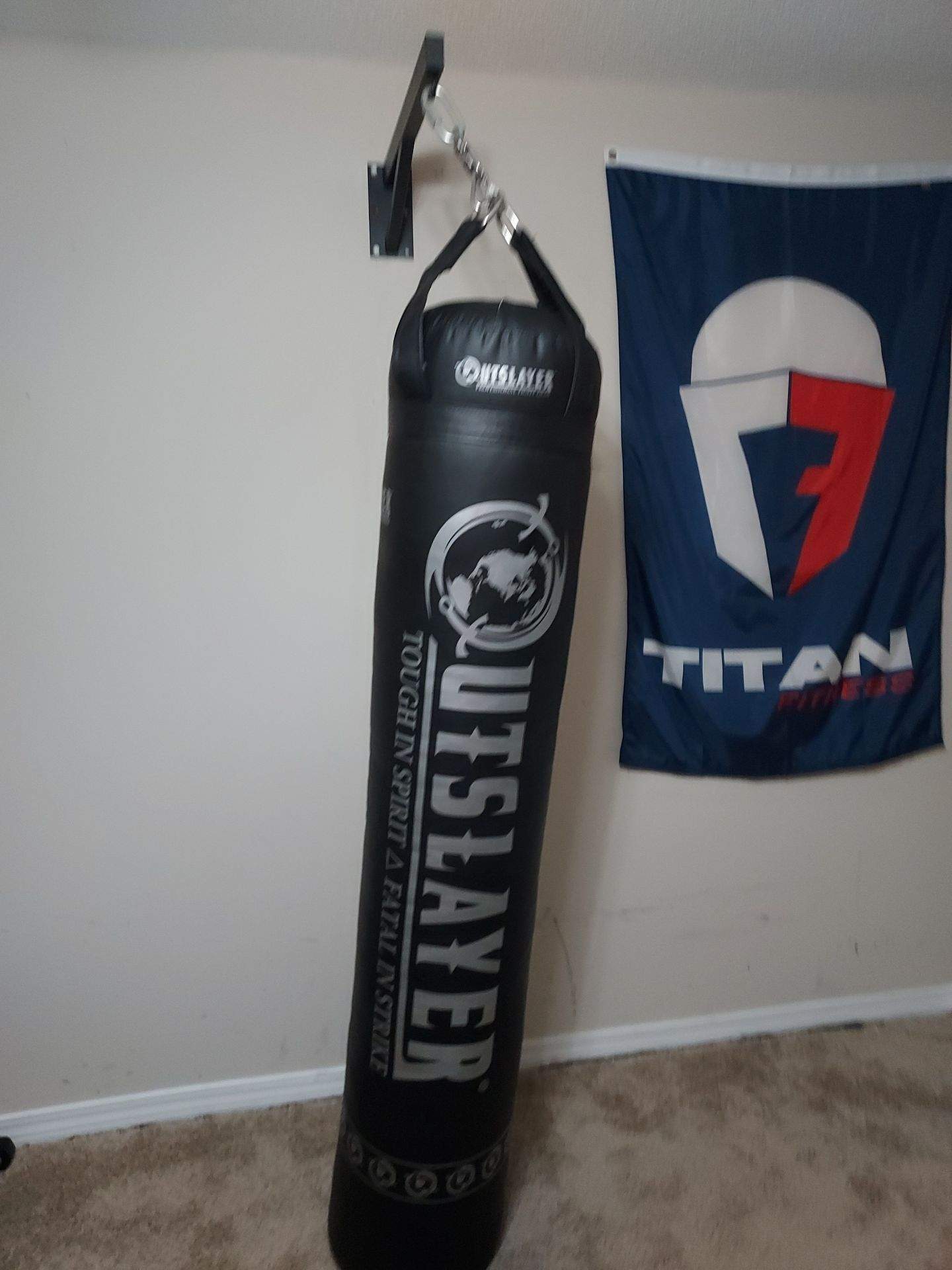 Art & Mirror Hanging Projects by Hangman Mounting & Installation 