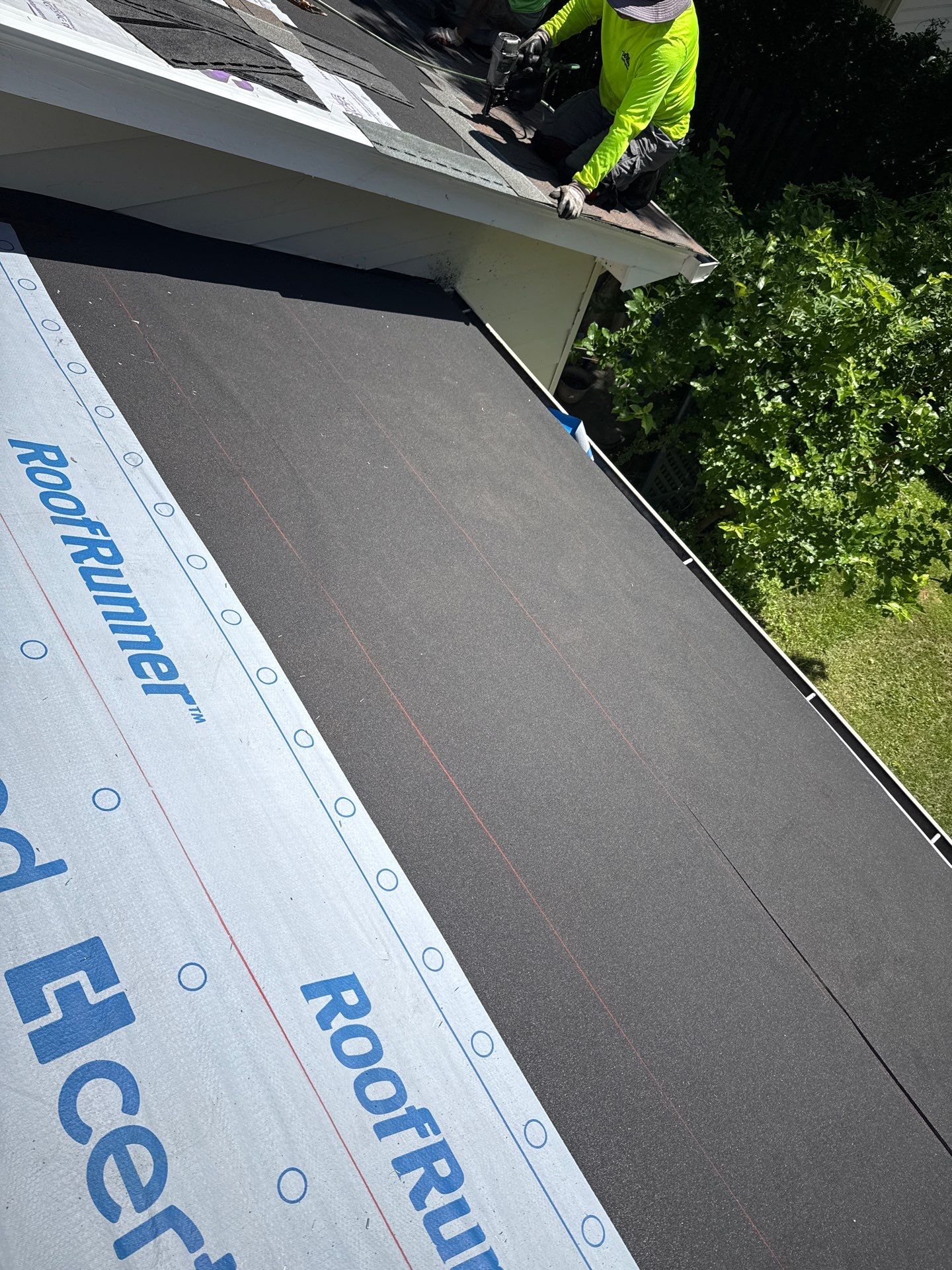 West Springfield: Residential Roof Replacement with CertainTeed Landmark in Heather Blend by RM Banning, Inc.