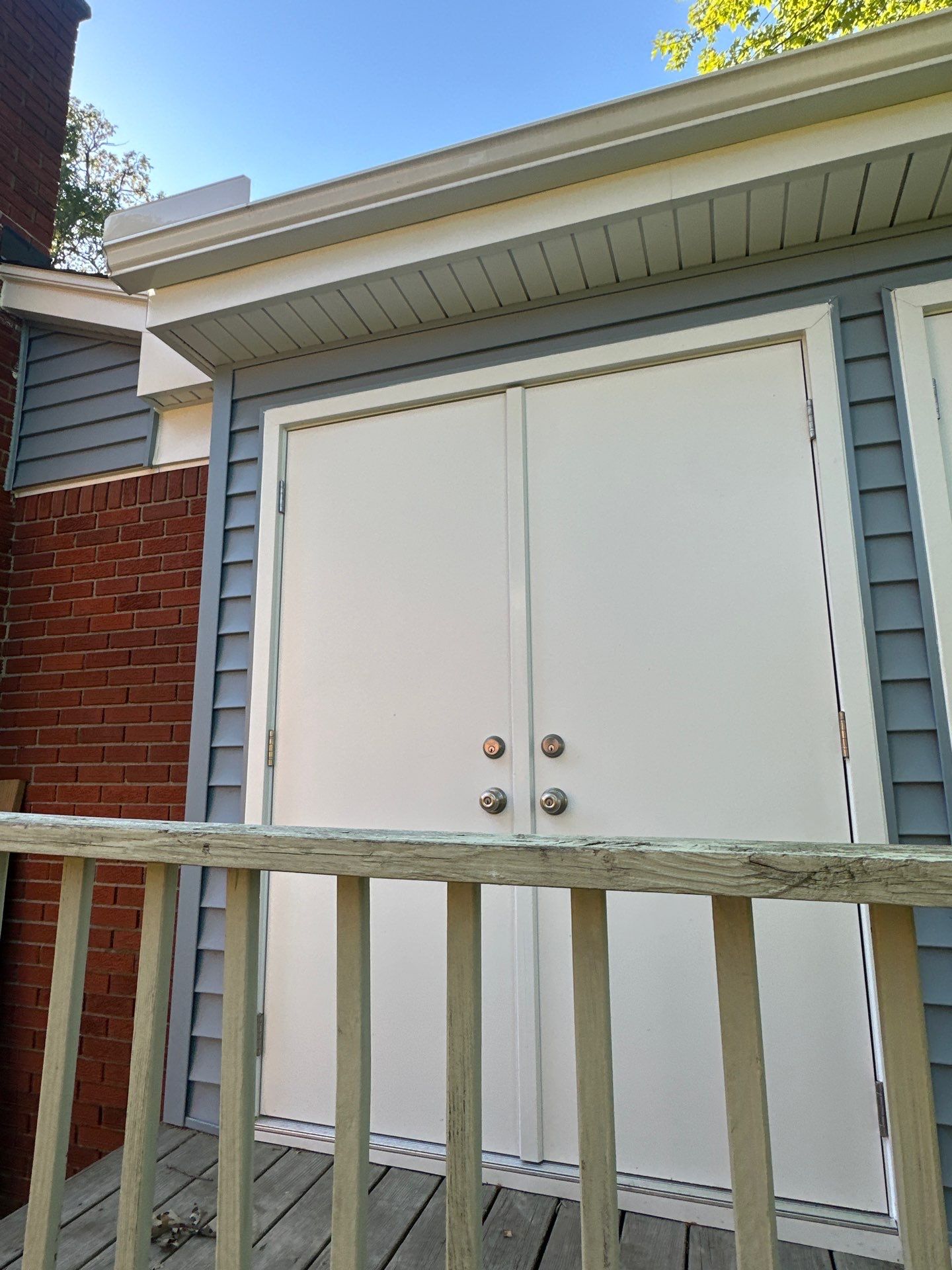 Siding Replacement using Alside Charter Oak D4.5" Colonial White by 180 Contractors