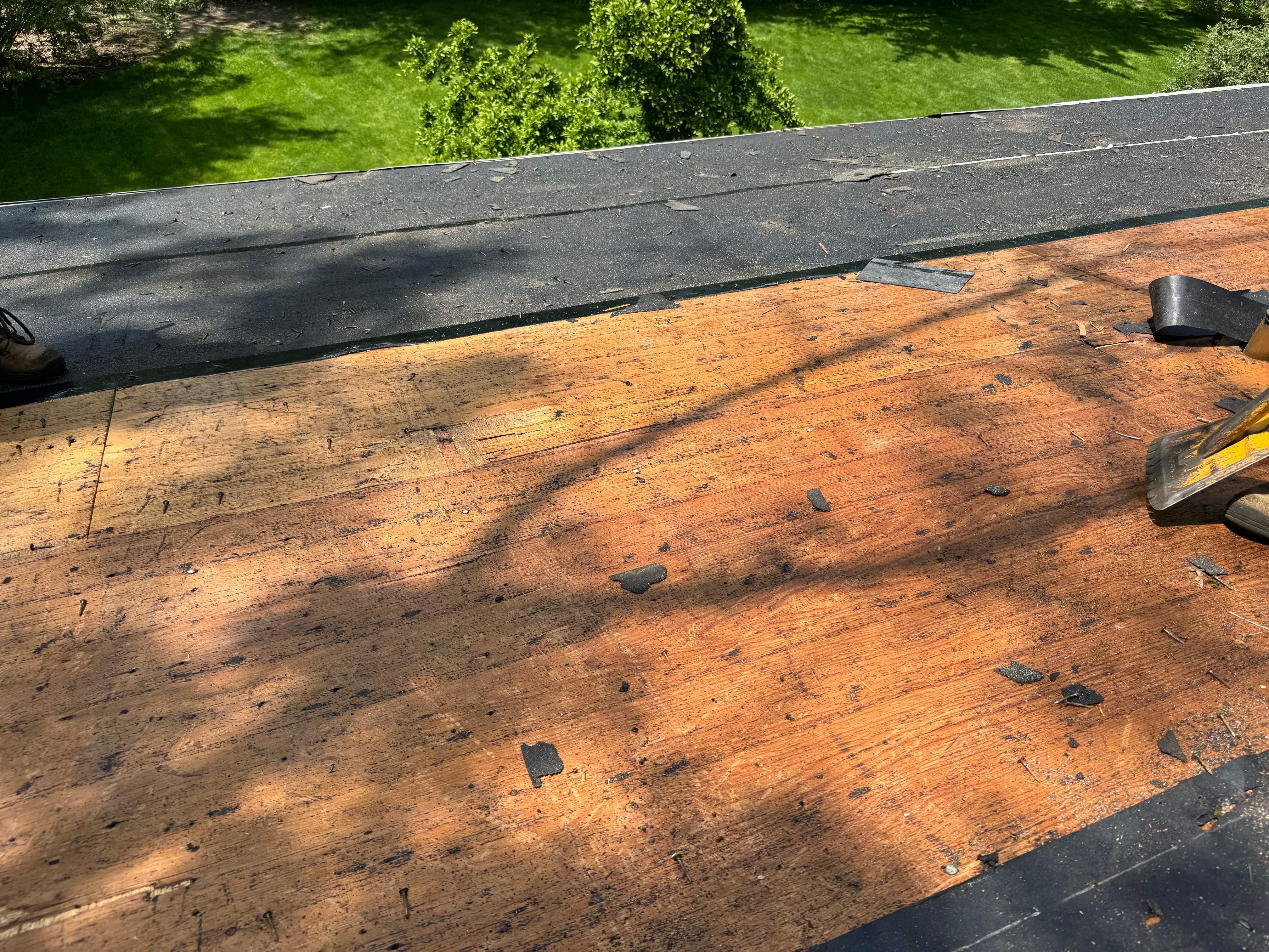 Residential Roofing Installation using Certainteed Landmark ClimateFlex by GRACCO