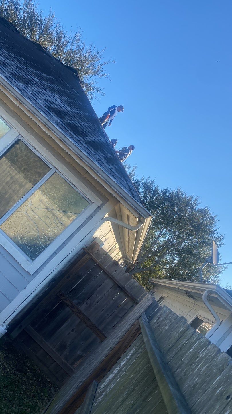 Hail Damage using Owen's Corning Duration (Lifetime) Shingles by Roof Repair Company